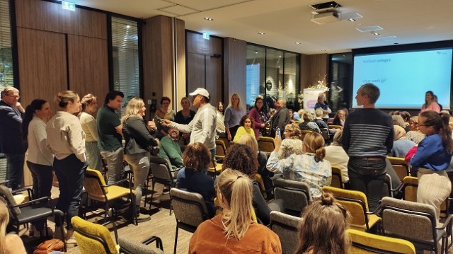 Zorgverleners leren van culturele verschillen tijdens ketenavond
