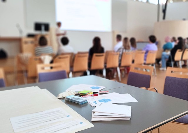 Medewerkersbijeenkomsten: samen werken aan behoud in de acute zorgketen